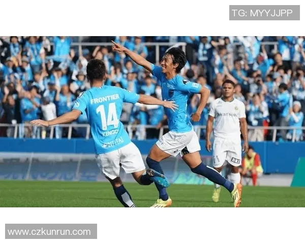 横滨水手与大阪樱花激战正酣比分结果揭晓引发球迷热议 横滨水手与大阪樱花激战正酣比分结果揭晓引发球迷热议