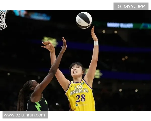 王牌与西雅图风暴激战正酣比分直播全程跟踪与分析